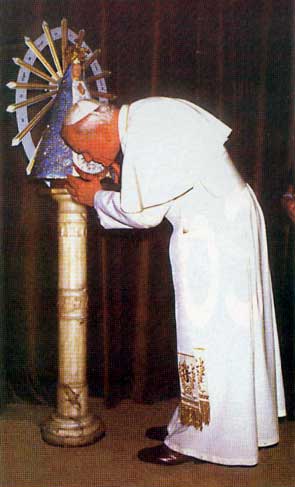 San Juan Pablo 2 y la Virgen de Luján