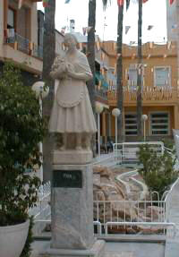 Monumento a la Huérfana (frag. Murciaregion.com)